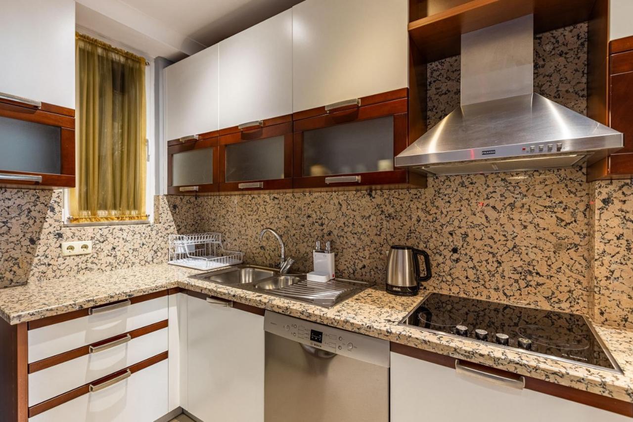 Outstanding Flat With Calming View Nisantasi Leilighet Istanbul Eksteriør bilde